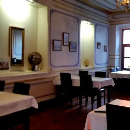 酒店 Arca Palace & Restaurant *