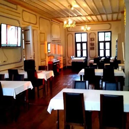 Arca Palace & Restaurant *