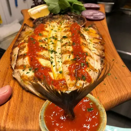 Arca Palace & Restaurant 埃迪尔内
